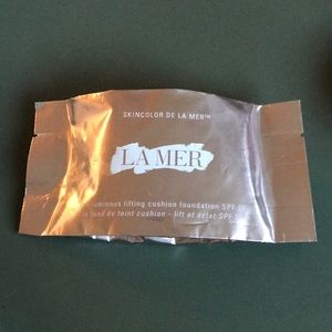 La Mer luminous cushion foundation refill.